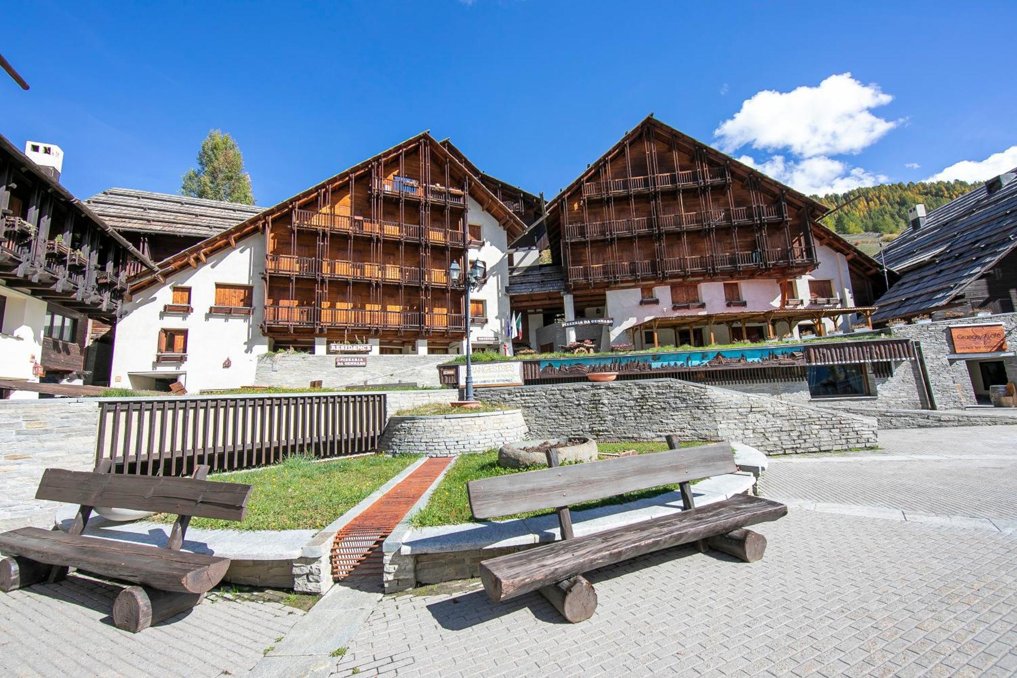 Grange Hike & Ski Sestriere Apartments Exterior photo